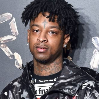 21 Savage & Metro Boomin Feat. Young Nudy - Snitches & Rats Ringtone